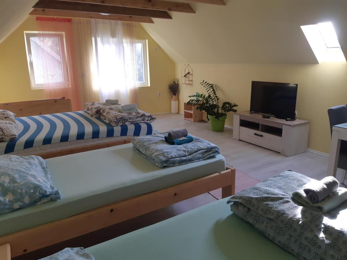 Mirella Rooms 帕利克 外观 照片