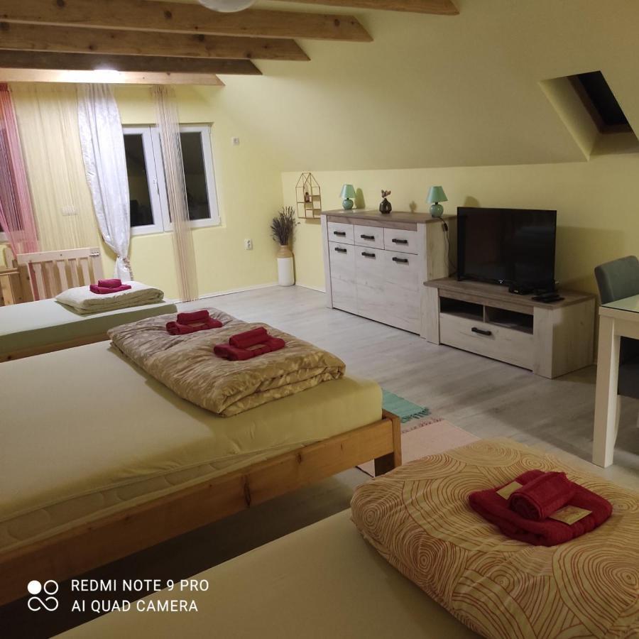 Mirella Rooms 帕利克 外观 照片